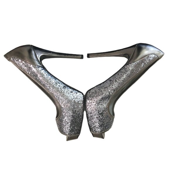 GUESS Women's Glitter Sequin Peep Toe Heel Pump Size 8 Silver - Picture 7 of 9